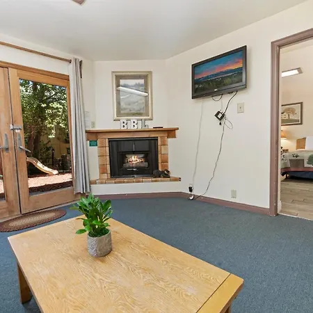 Big Bear Lake Front Lodge-3