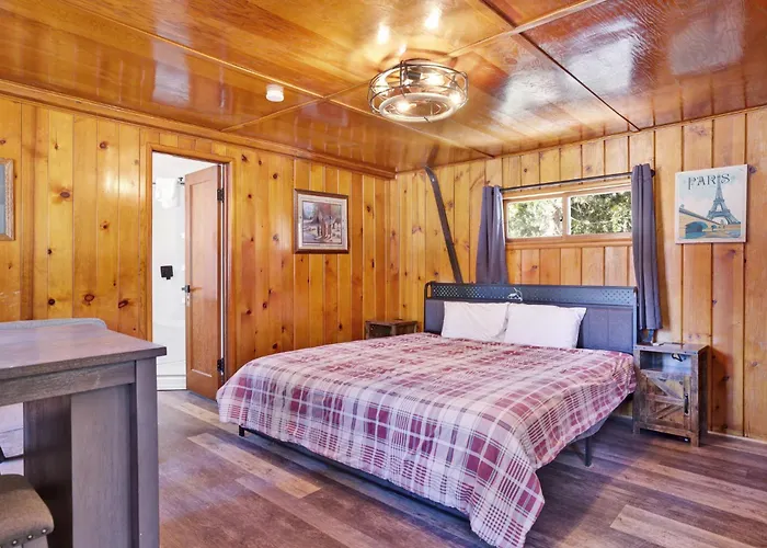 Big Pines Couple Lakeview Studio Cabin By Big Bear Vacations Big Bear Lake