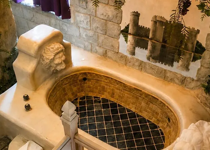 Castle Wood Theme Cottages- Couples Only Big Bear Lake
