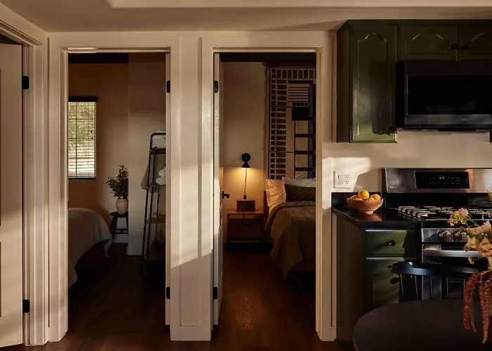 Hotel Marina Riviera Big Bear Lake